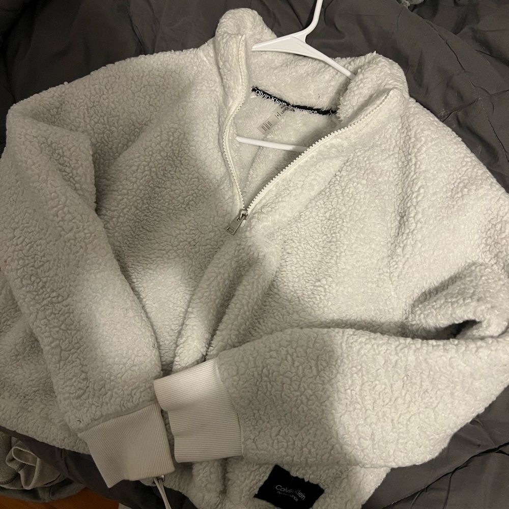 CK cropped sweater